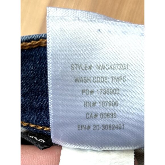 Kut from the Kloth Krista Super Skinny Crop Jeans - Picture 6 of 7